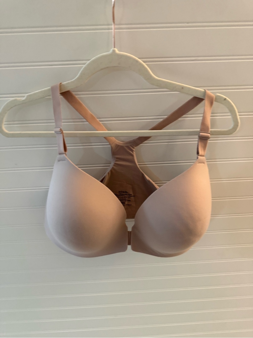 Soma Smooth Front-Close T-Shirt Bra in Light Pink Nude